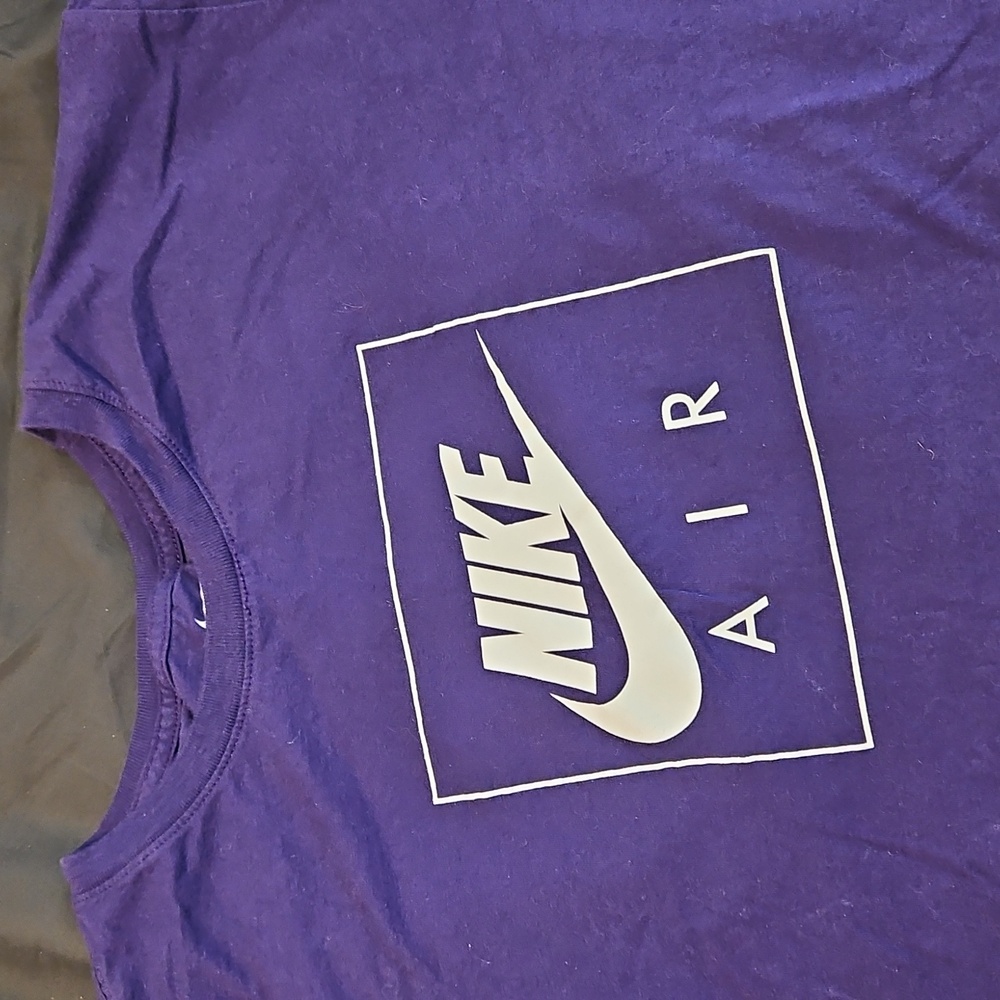 Nike "The Nike Tee" Athletic Cut XL
